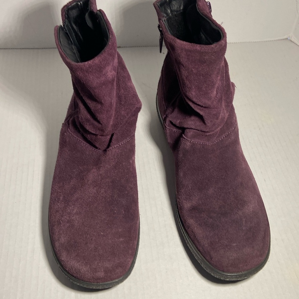 Merlot Suede HOTTER Booties with Step-in Dual zippers Made in England